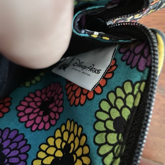 Vera Bradley Disney Parks Mickey's Magical Blooms Minnie Wallet Retired Rare B28 - Picture 5 of 12